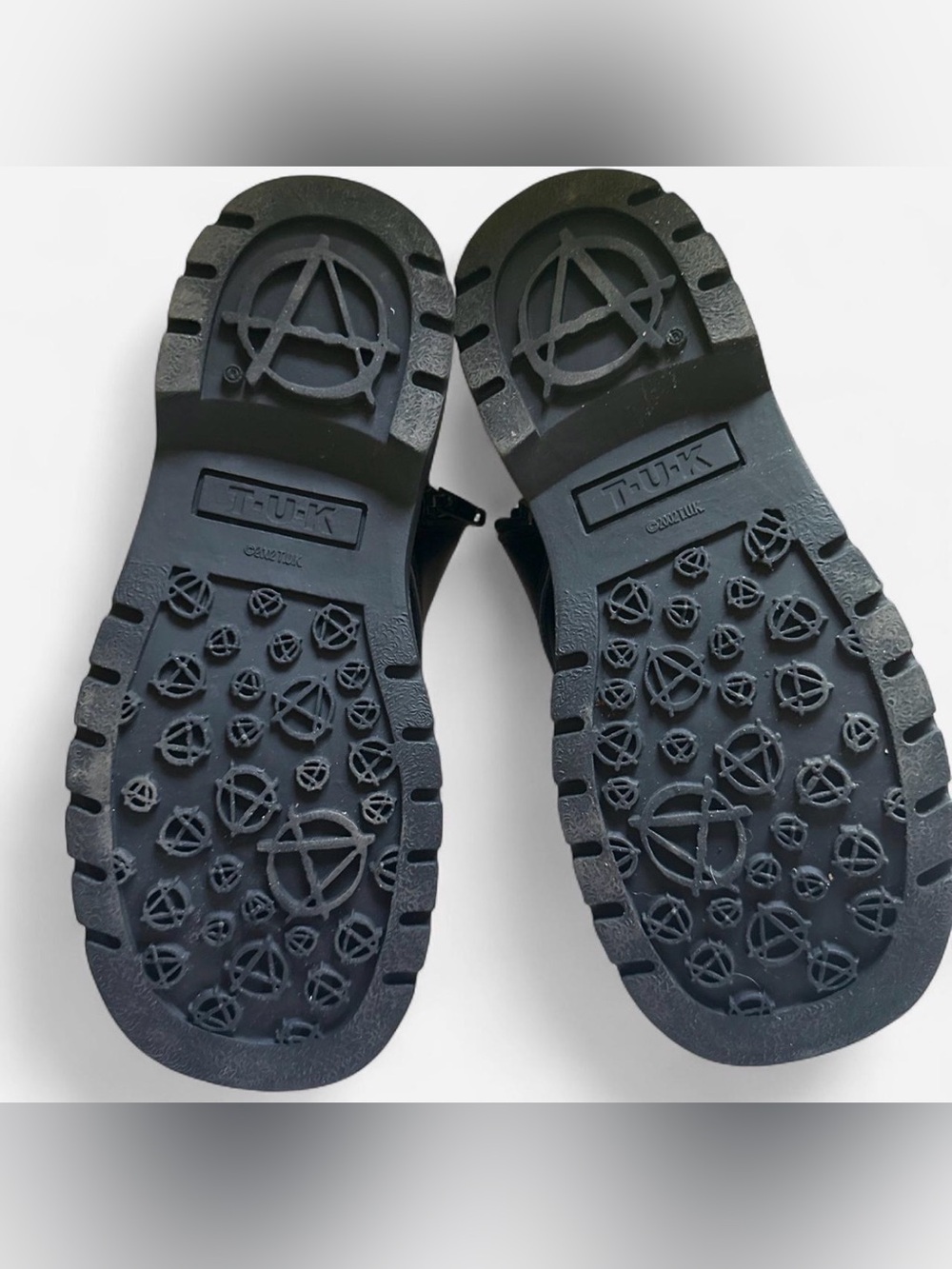 T.U.K Kitty Cat Face Boots - Picture 4 of 5
